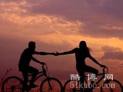 无一爱字却句句深情的文案，含蓄深意不肉麻表白情话
