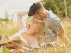 生肖女蛇跟什么属相配：契合的属相组合是鸡、牛、兔等生肖