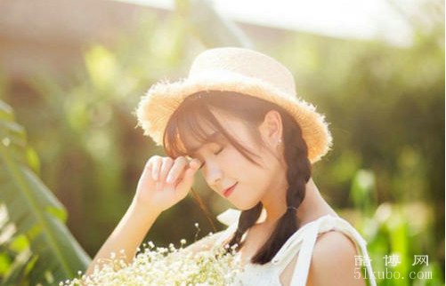 最经典女生网名大全：好听有诗意（柠檬琉璃夏）