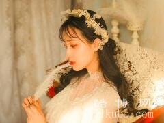能让天蝎男服软的女人：强大自信的天蝎女/有着相似的性格特点