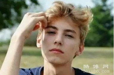 2024好听帅气的男生名字：阳光干净（逸晨、沐晟）