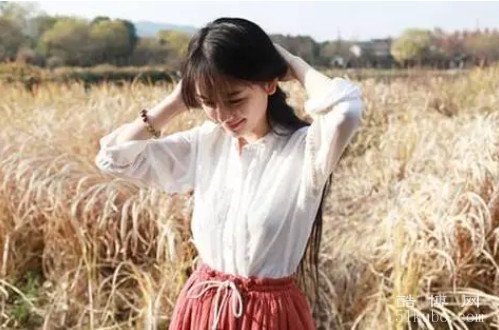 女孩文艺脱俗的名字：清雅仙气（婉清、诗茵）