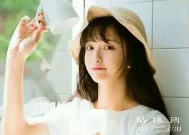 好听简洁有深意的网名：寓意深刻（沉静如水）