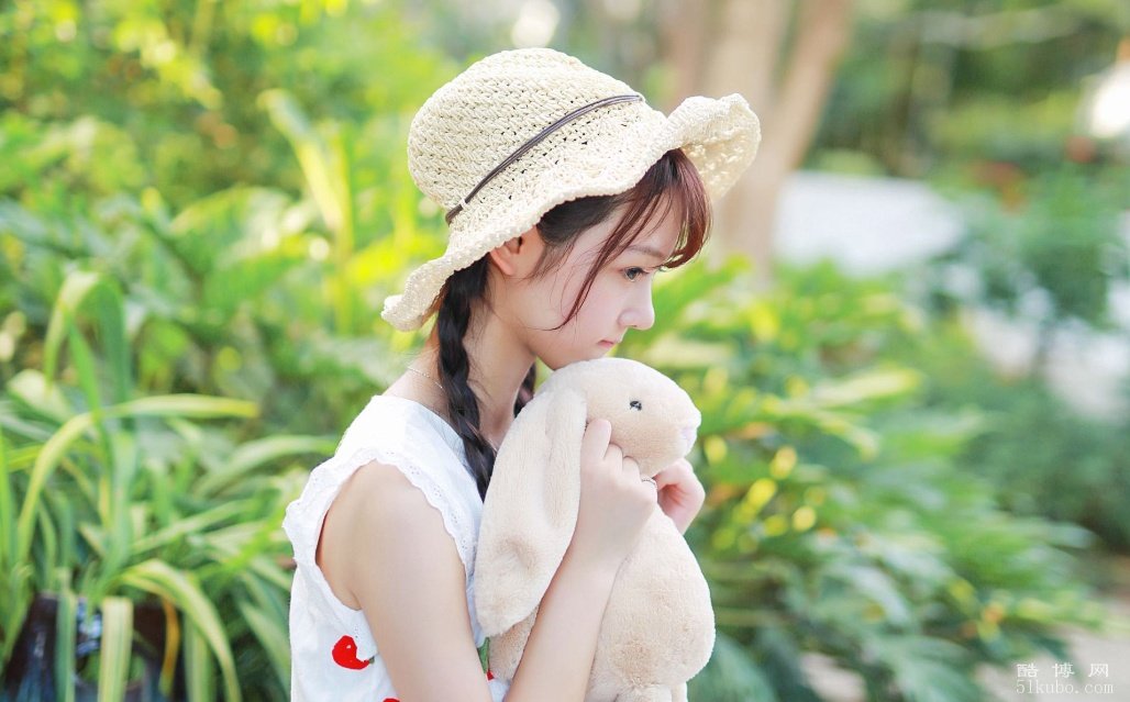 洋气俏皮的女孩名字：灵动好听（慕晴、清妍）