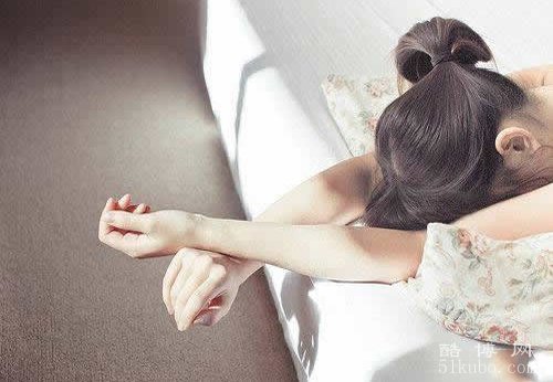 心累无助的伤感句子文案：虐心/催人泪下（精选30句）