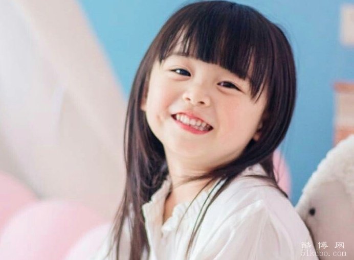 接地气的女孩小名：简单好听（草莓、橙子）