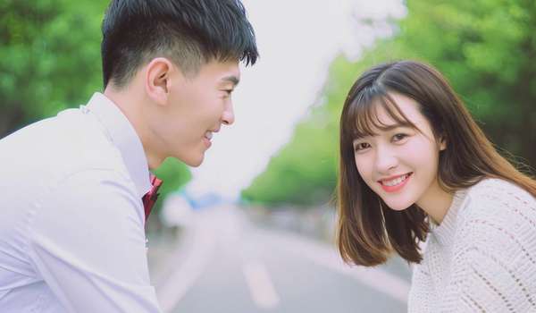 让女朋友感动到哭的话心里话，深情告白触动女友泪腺的心里话