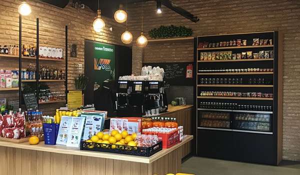 奶茶店名字创意顺口—哇这家奶茶名绝了，好喝到爆